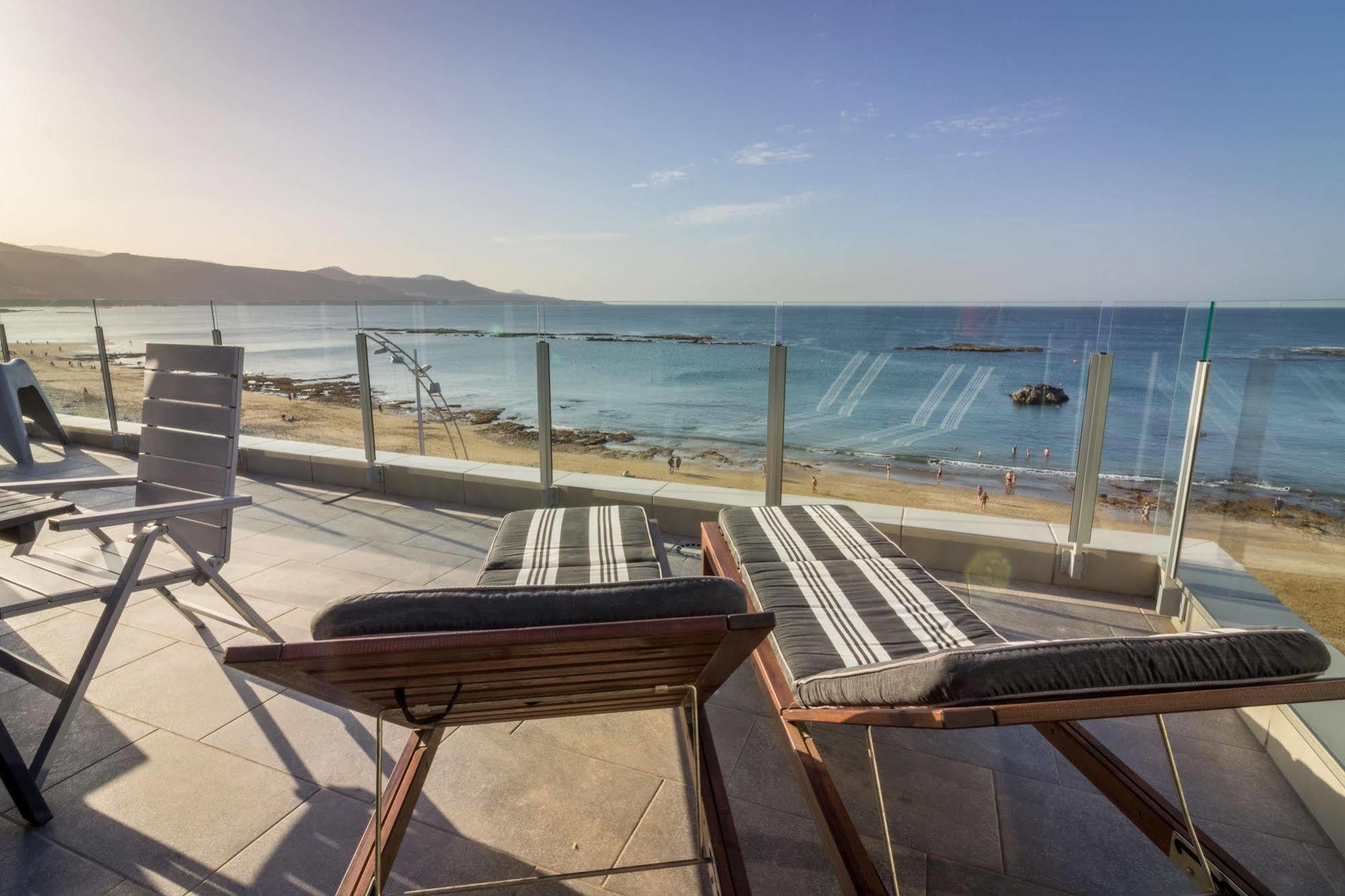 Living Las Canteras Homes - Beachfront Rooftop ラスパルマス・デ・グランカナリア エクステリア 写真